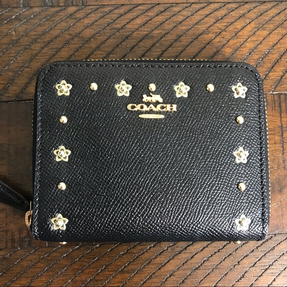 EUC Coach Black Zip Around Wallet w/ Floral Rivets